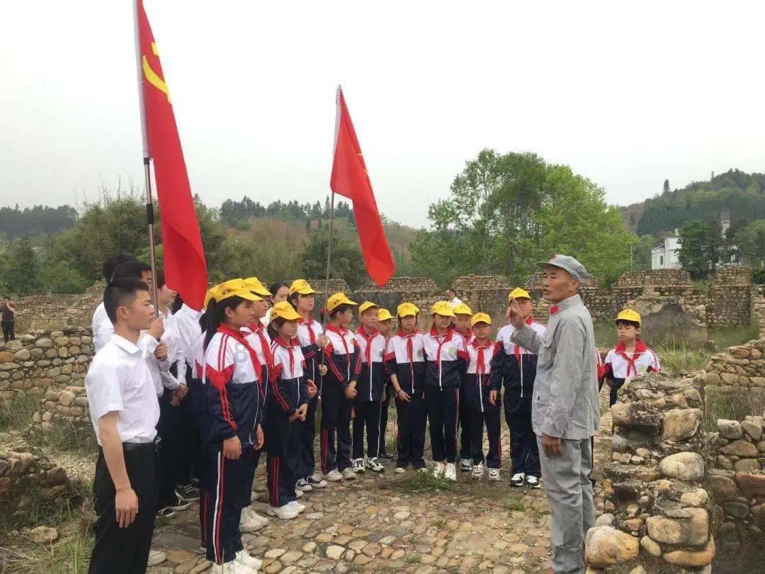 快讯!河南省政协十三届二次会议开幕